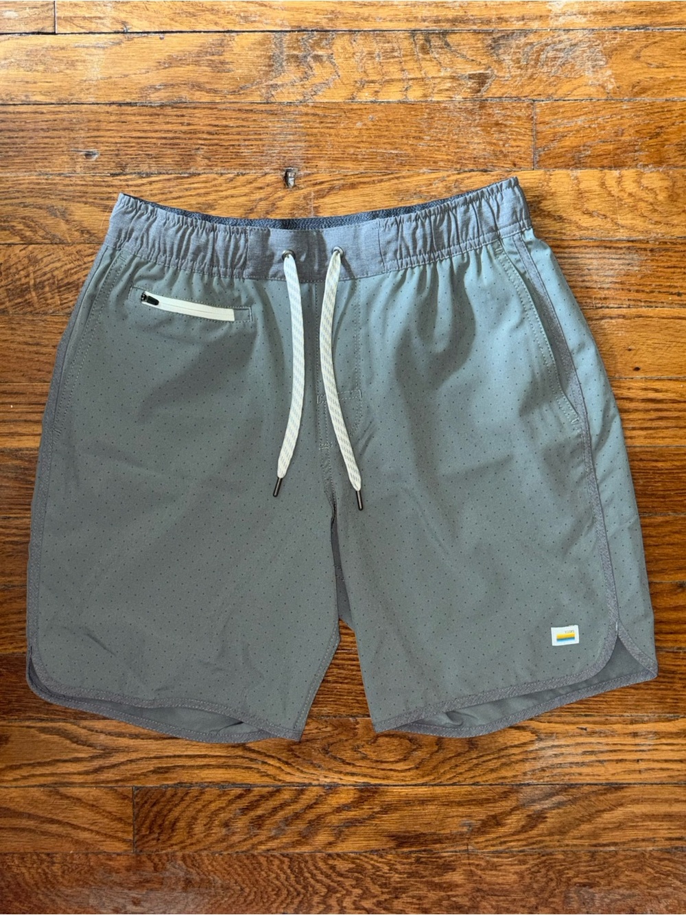 Vuori Men’s Banks Shorts Size Small 7”
